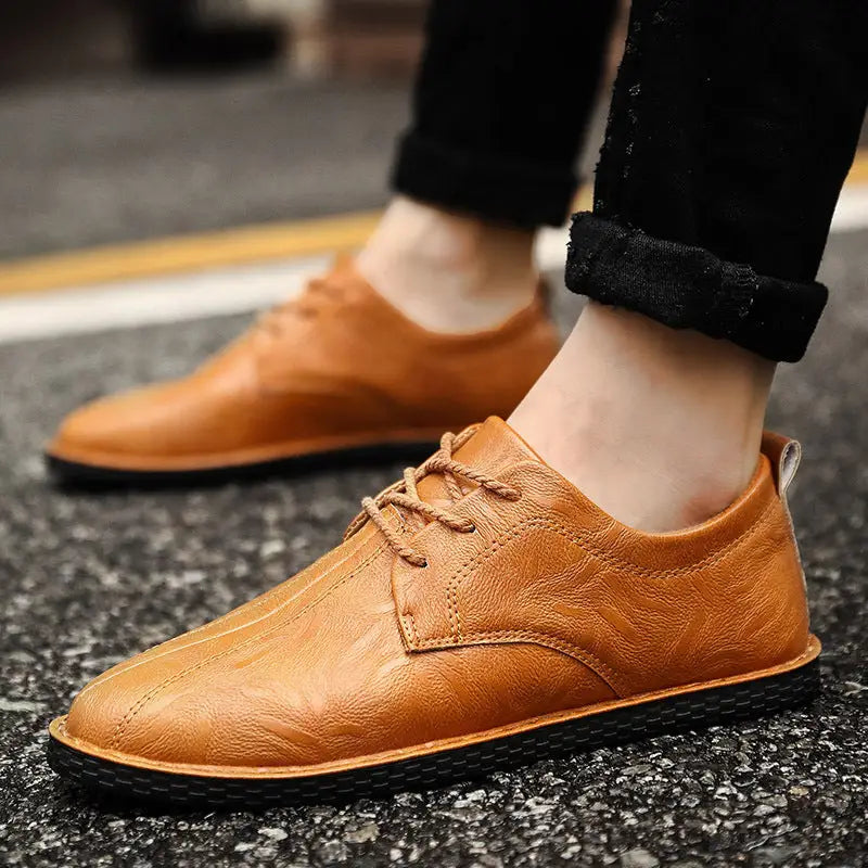 Men's casual leather shoes men's wild Peas Beyond Trends Hub