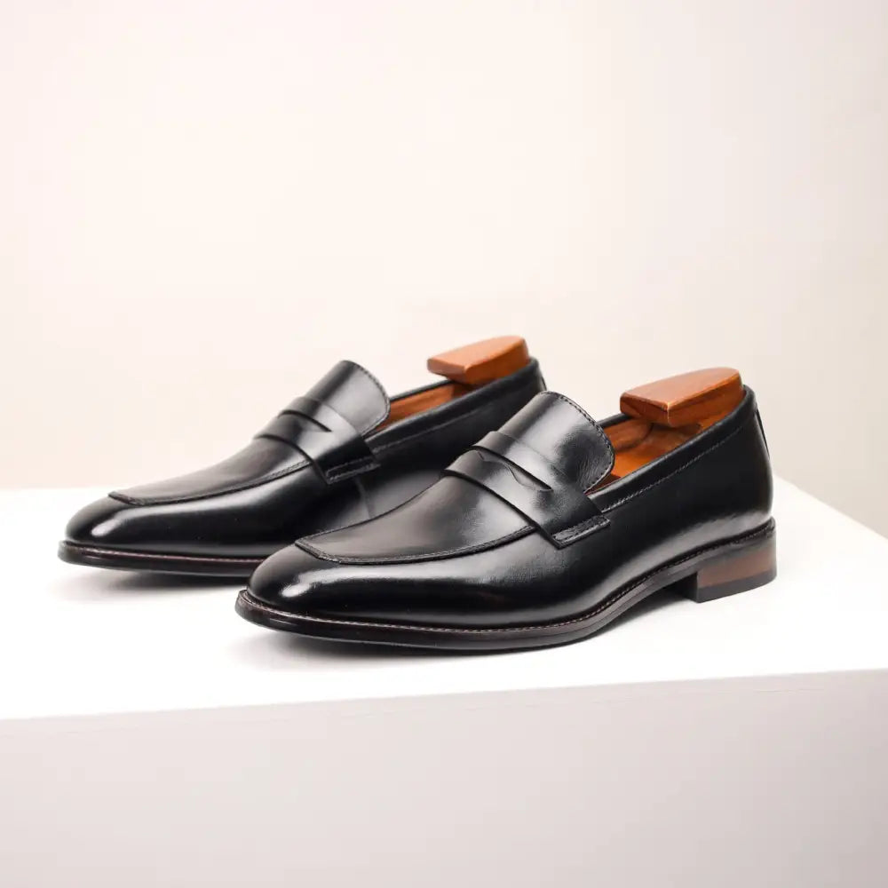 Men's Leather Shoes Business First Layer Cowhide Lazy Beyond Trends Hub