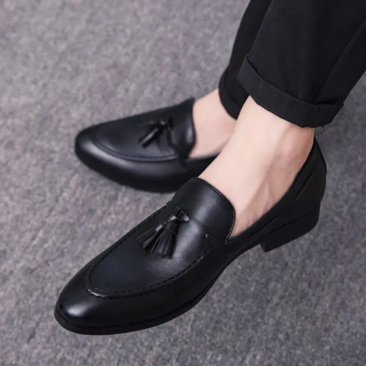 Men's low-top business shoes Beyond Trends Hub
