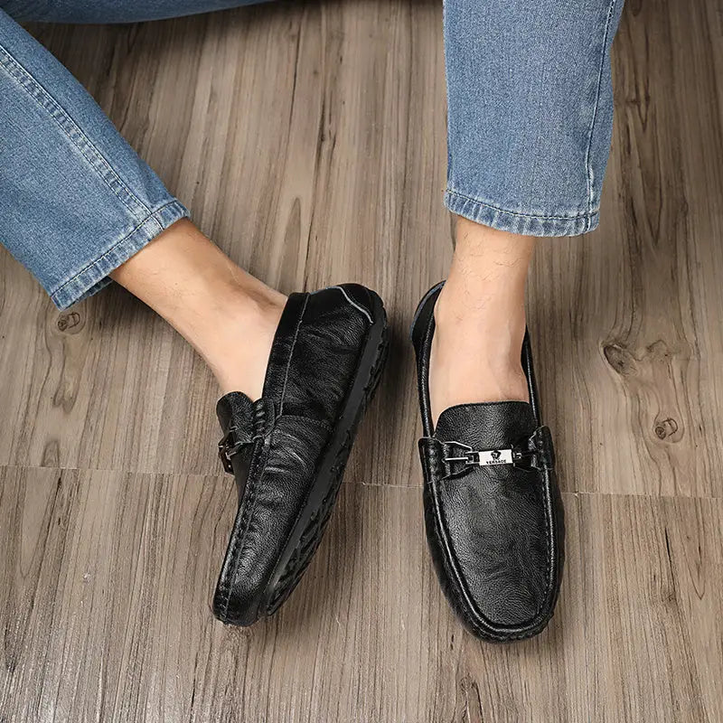 Men's Peas shoes Korean version of the trend of hollow casual shoes Beyond Trends Hub