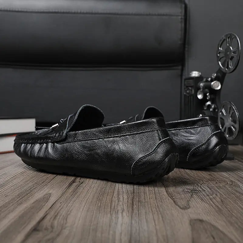 Men's Peas shoes Korean version of the trend of hollow casual shoes Beyond Trends Hub