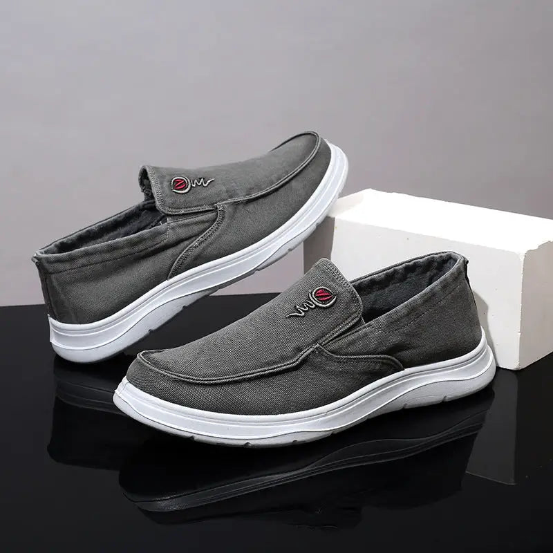 Old Beijing Cloth Shoes Men’s Plus Size Canvas