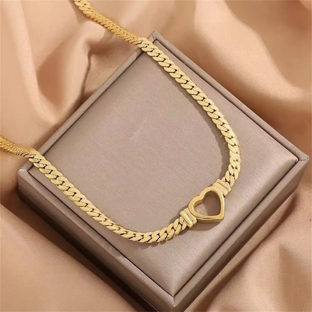 Personalized Love Chain Necklace Bracelet For Women Fashion Titanium Steel Non-fading Clavicle Chain Jewelry Beyond Trends Hub