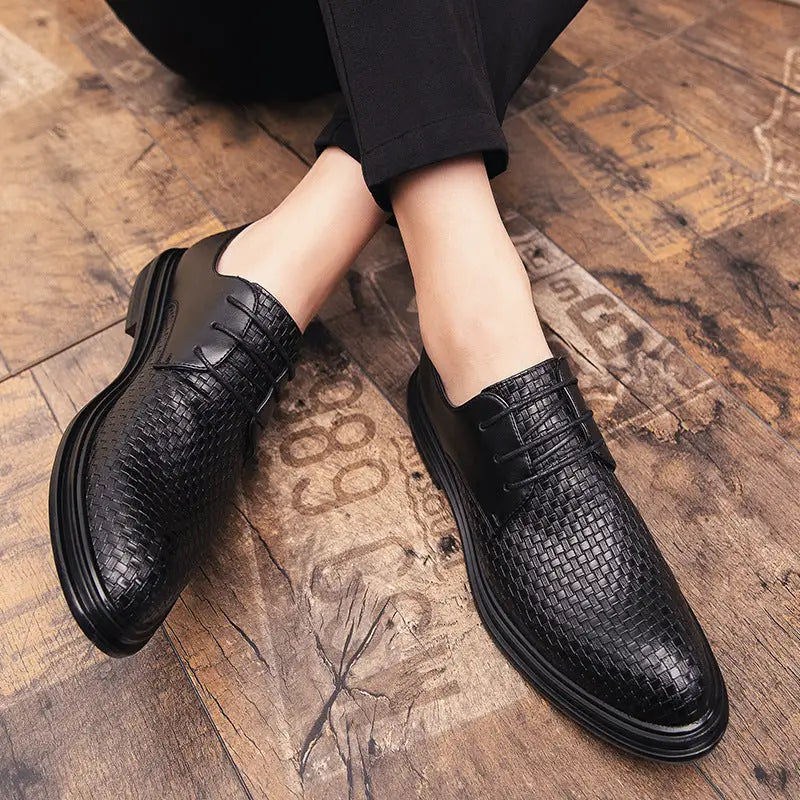 Pointed business shoes Beyond Trends Hub