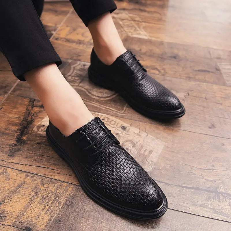 Pointed business shoes Beyond Trends Hub
