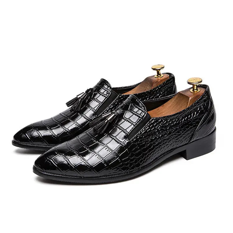 Pointed leather shoes for men Beyond Trends Hub