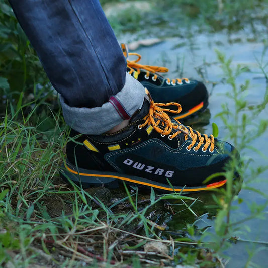 Round Toe Men’s Sneakers Hiking Shoes