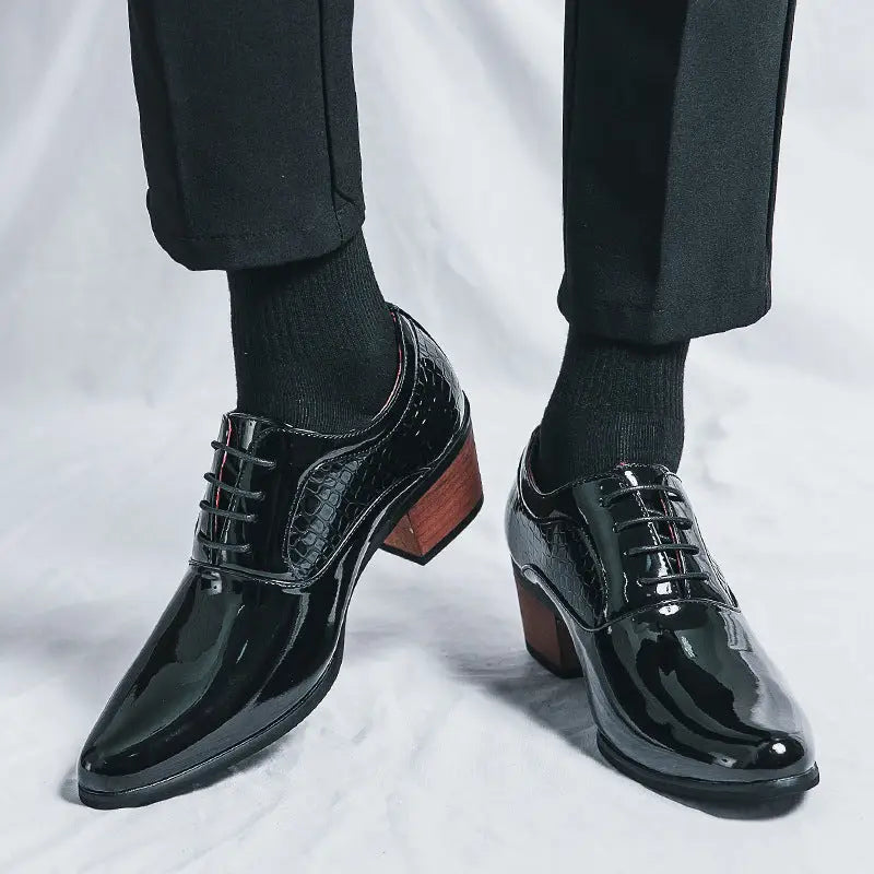 Sharp pointed men’s business dress men’s leather shoes British style groom’s wedding shoes