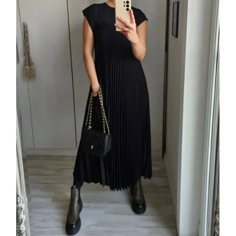 Short Sleeve Pleated Long Dress Summer Round Neck Dress Women's Clothing Beyond Trends Hub
