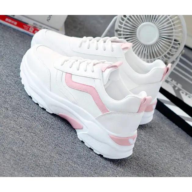 Sneakers Woman leisure shoes Beyond Trends Hub