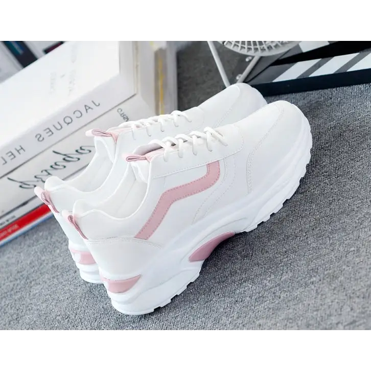 Sneakers Woman leisure shoes Beyond Trends Hub
