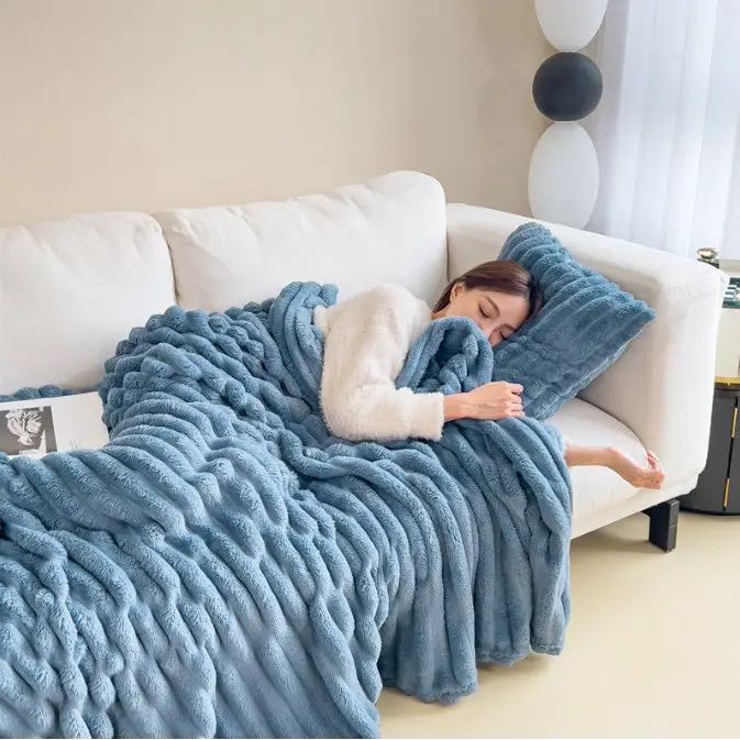 Soft Wind Bubble Velvet Blanket Warm Solid Rabbit Fur Blankets Double-sided Thickening Cover Throw Warm Fur Blanket Beyond Trends Hub