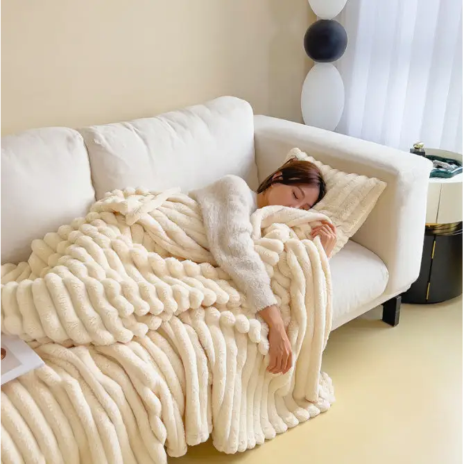 Soft Wind Bubble Velvet Blanket Warm Solid Rabbit Fur Blankets Double-sided Thickening Cover Throw Warm Fur Blanket Beyond Trends Hub