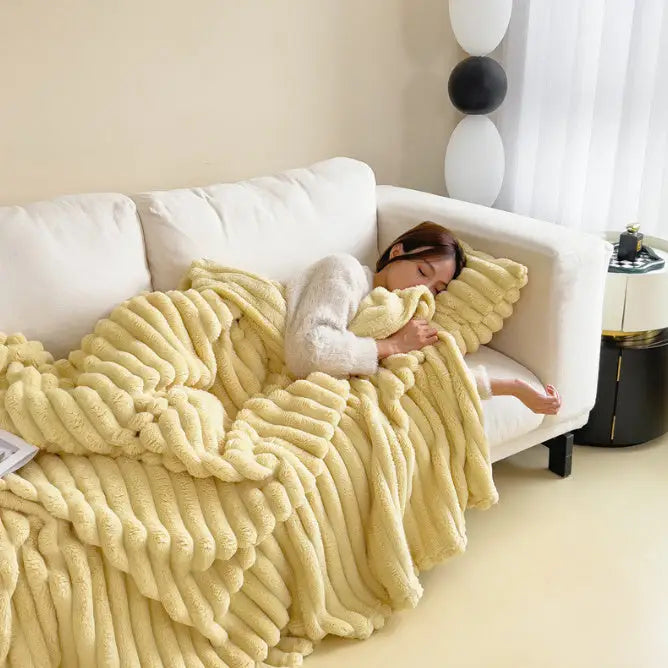 Soft Wind Bubble Velvet Blanket Warm Solid Rabbit Fur Blankets Double-sided Thickening Cover Throw Warm Fur Blanket Beyond Trends Hub