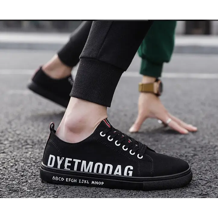 Spring canvas shoes for men