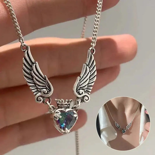 Vintage Gothic Heart Crown Angel Wings Pendant Necklaces For Women Fashion Exquisite Love Shape Clavicle Chain Choker