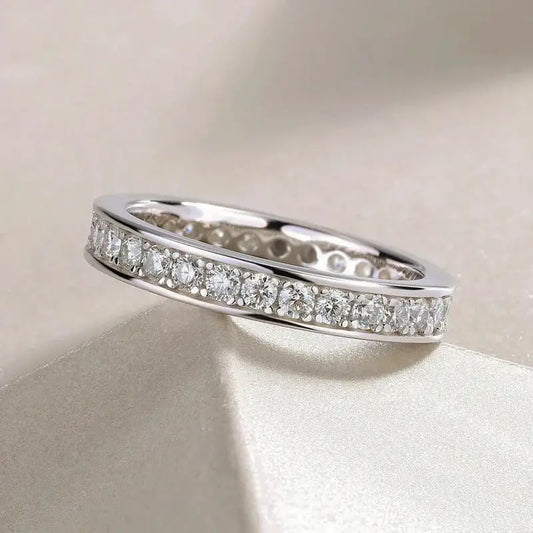 Women’s Full Diamond Ring With Shiny Fashion