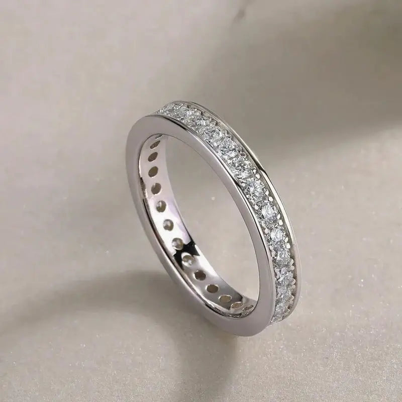 Women’s Full Diamond Ring With Shiny Fashion