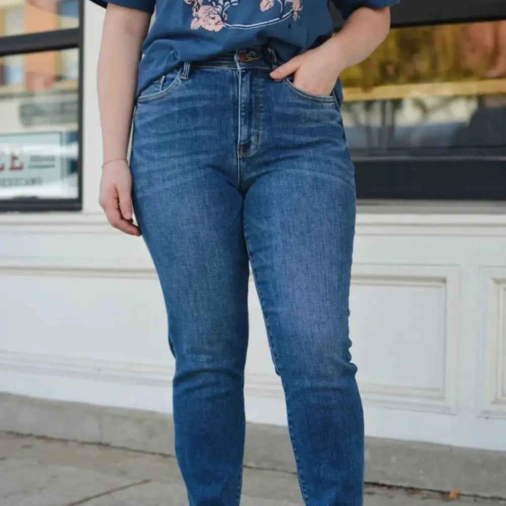 Women's Slim Pull-up Jeans Beyond Trends Hub