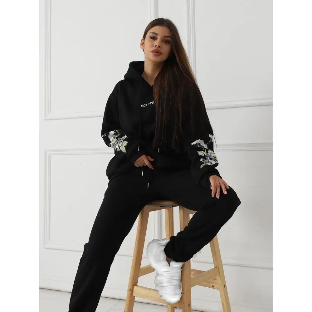 Women's Solid Color Floral Long Sleeved Sweatshirt Beyond Trends Hub