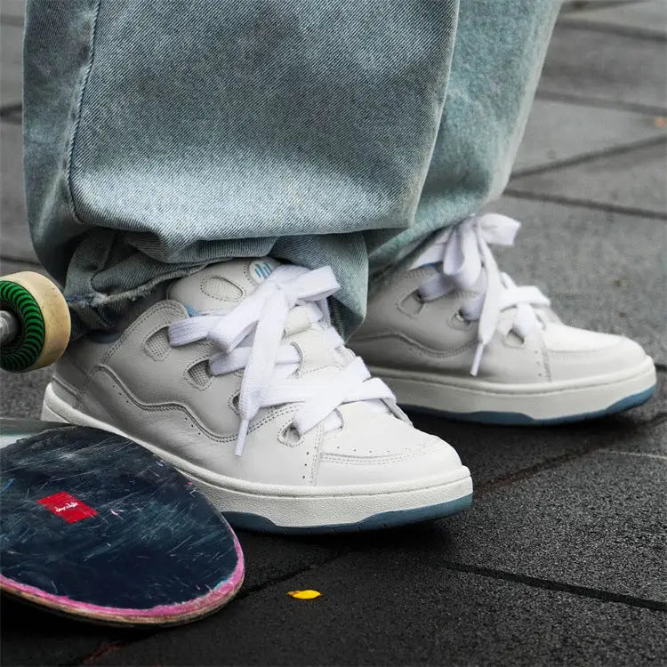 Women’s Sports Skate Canvas Shoes - White / 35