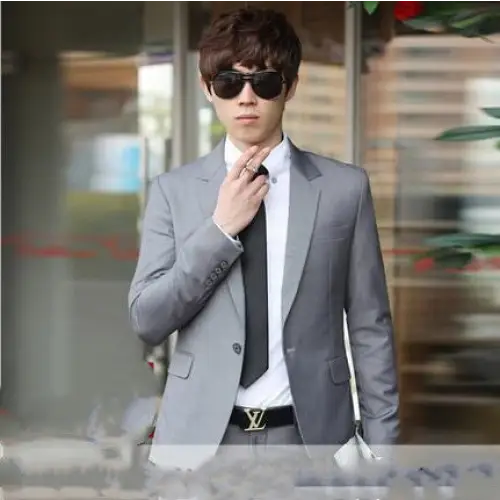 Young men in slim suits - Light grey / XL