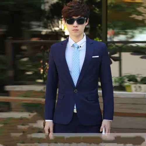 Young men in slim suits - Vibrant blue / S